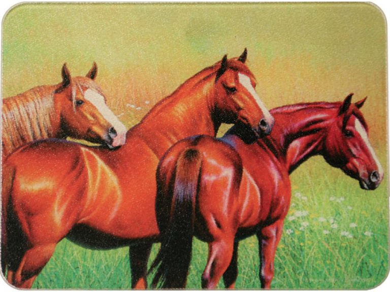 glass-cutting-board-3-chestnut-horses